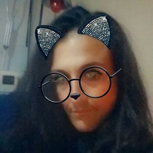 Meet your Posher, Nikki